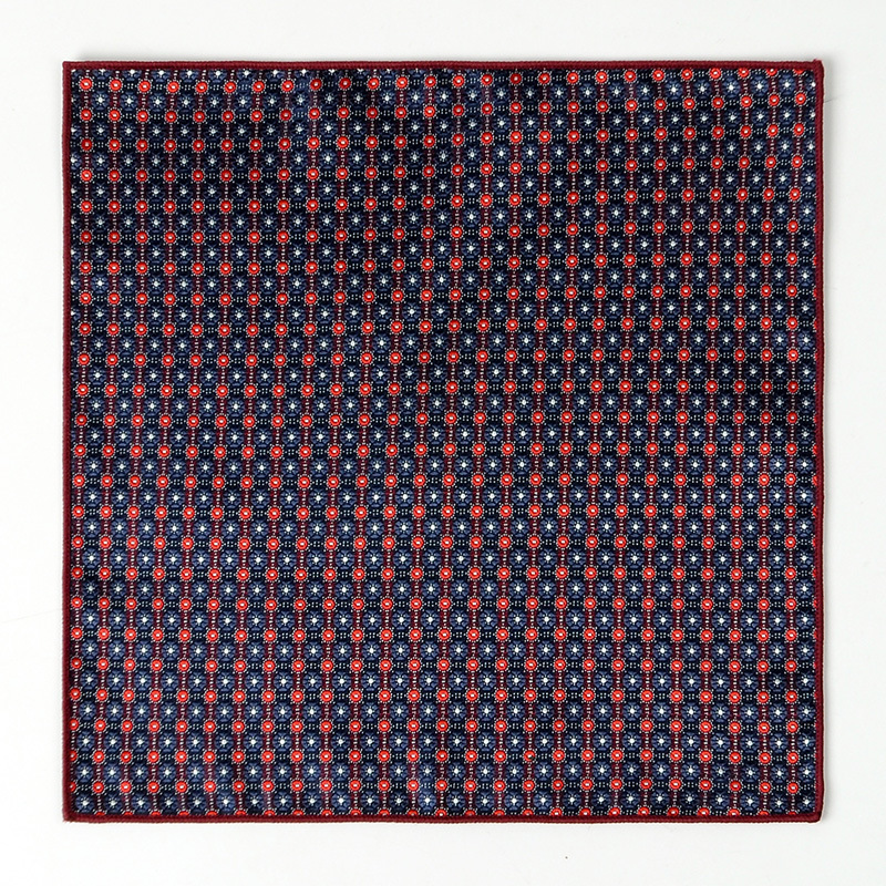 Corbata de hombre bufanda cuadrada pequeña al por mayor moda coreana de todo fósforo tendencia retro bordado patrón traje bufanda de bolsillo