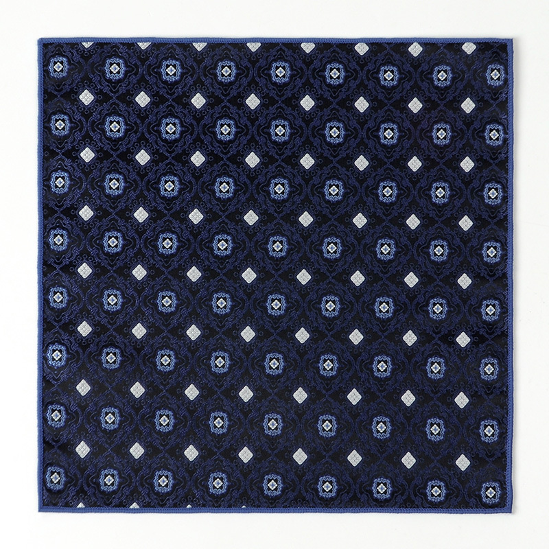 Corbata de hombre bufanda cuadrada pequeña al por mayor moda coreana de todo fósforo tendencia retro bordado patrón traje bufanda de bolsillo