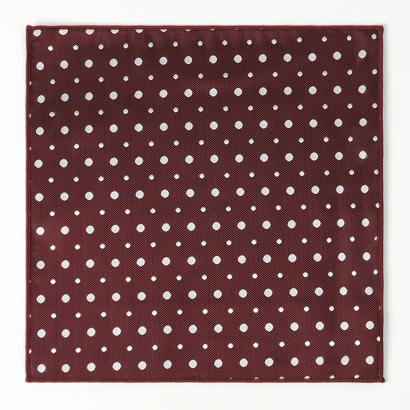 Corbata de hombre bufanda cuadrada pequeña al por mayor moda coreana de todo fósforo tendencia retro bordado patrón traje bufanda de bolsillo