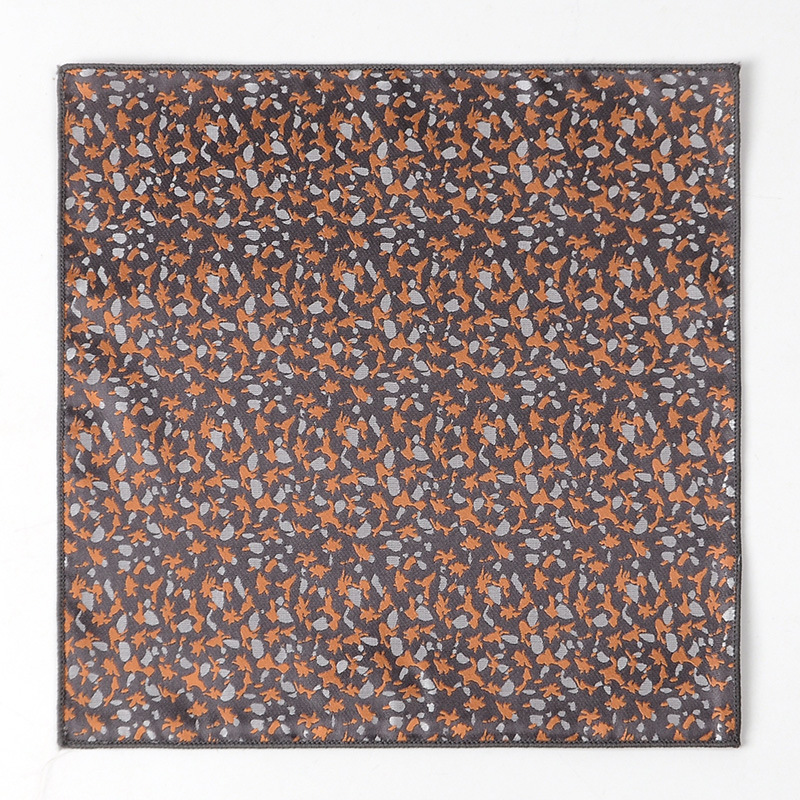 Corbata de hombre bufanda cuadrada pequeña al por mayor moda coreana de todo fósforo tendencia retro bordado patrón traje bufanda de bolsillo