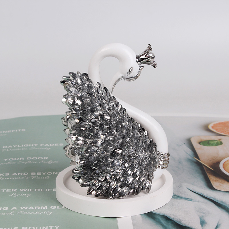 Decoración de coche pareja creativa corona cisne decoración de coche decoración de coche perfume hermoso cisne blanco