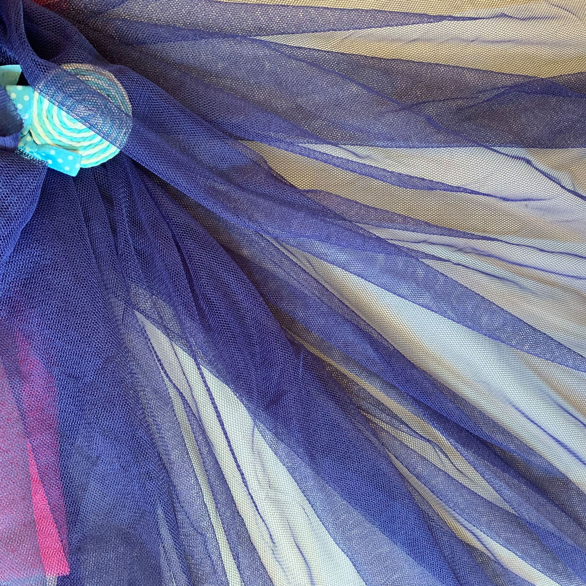 网布厂家供应G050-1底布婚纱蕾丝衣裙面料舞台装饰窗帘布花边网孔