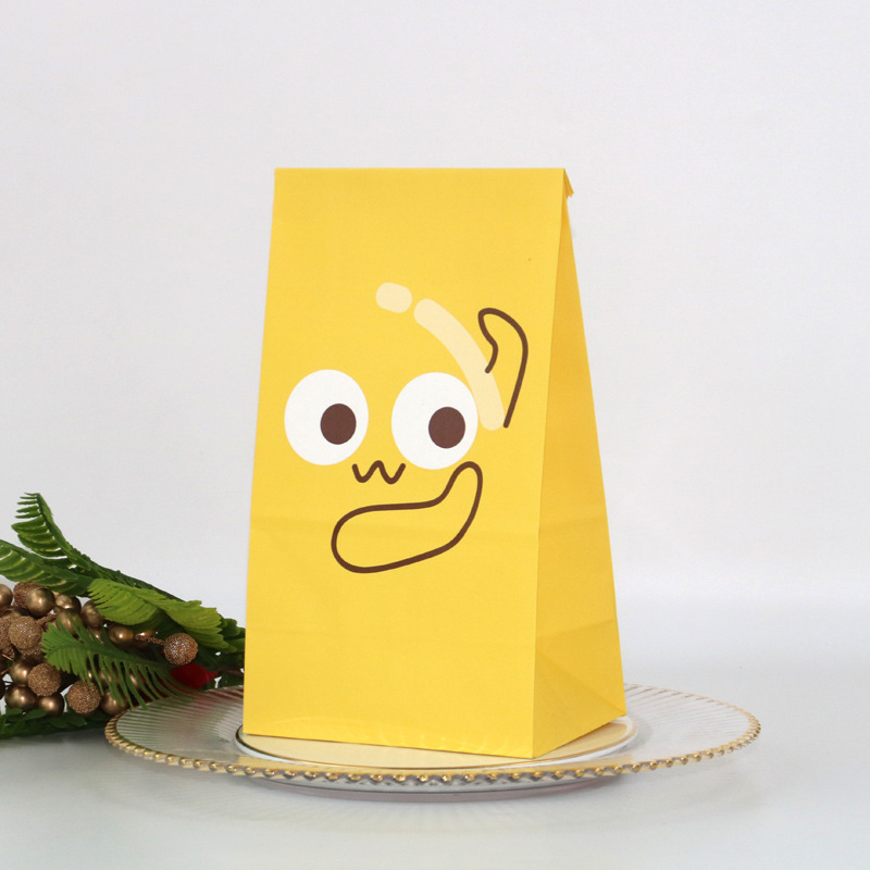 En stock bolsa de papel de embalaje desechable al por mayor nueva bolsa de expresión facial bolsa de alimentos de punto occidental bolsa de papel a prueba de aceite