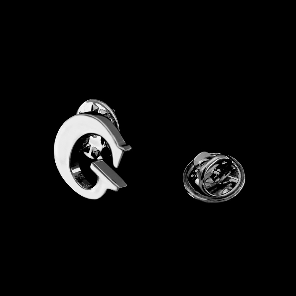 [Cobre puro de doble capa de galvanoplastia sin inventario] Joyería de los hombres de moda 26 letras broche collar pin insignia al por mayor