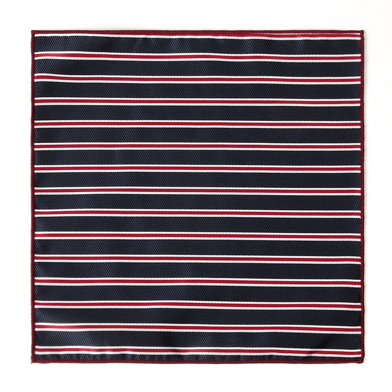 Corbata de hombre bufanda cuadrada pequeña al por mayor moda coreana de todo fósforo tendencia retro bordado patrón traje bufanda de bolsillo