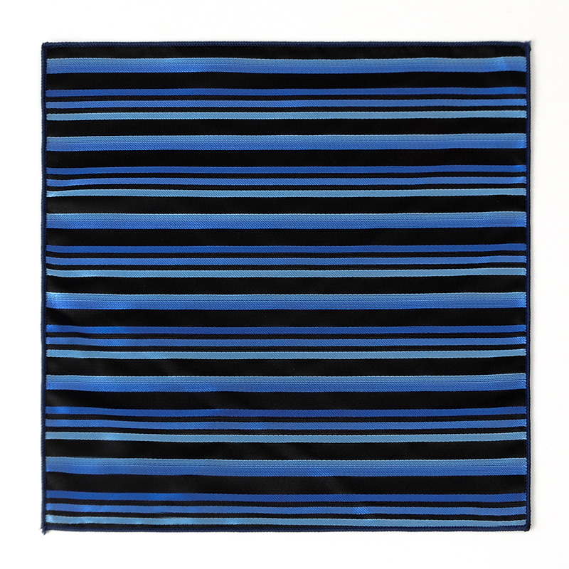 Corbata de hombre bufanda cuadrada pequeña al por mayor moda coreana de todo fósforo tendencia retro bordado patrón traje bufanda de bolsillo