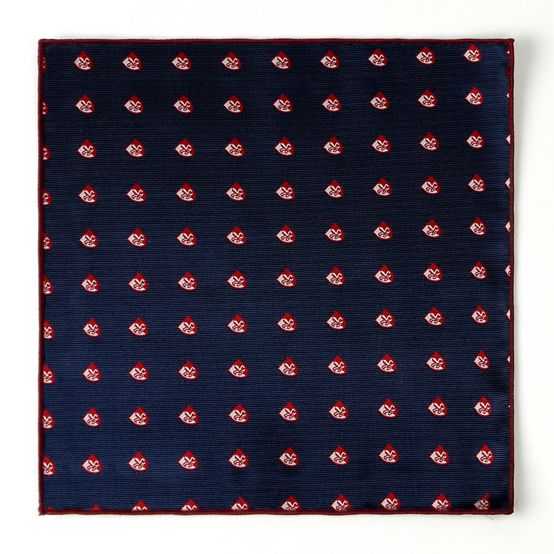 Corbata de hombre bufanda cuadrada pequeña al por mayor moda coreana de todo fósforo tendencia retro bordado patrón traje bufanda de bolsillo