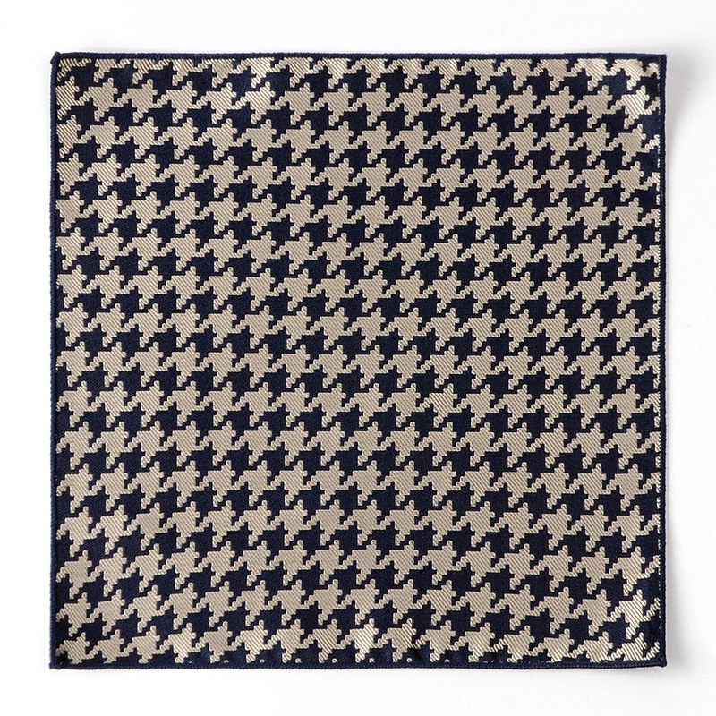 Corbata de hombre bufanda cuadrada pequeña al por mayor moda coreana de todo fósforo tendencia retro bordado patrón traje bufanda de bolsillo