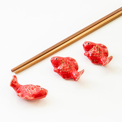 Noble gold-rimmed chopstick holder, chopstick holder, ceramic festival gift, more than every year, small carp pen holder, four treasures pen holder for study