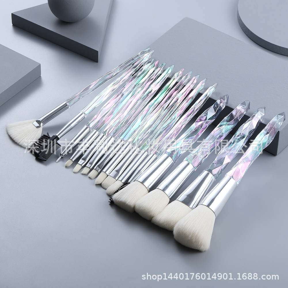 Juego de brochas de maquillaje de cristal de 15 piezas con mangos de madera suave, herramientas de belleza Cangzhou, juego completo de brochas de maquillaje para principiantes, brochas de maquillaje.