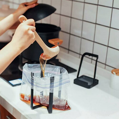 Cross-border Japanese kitchen cup storage rack home storage desktop folding garbage rack iron garbage rack wholesale