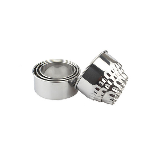 Stainless steel dumpling wrapper mold three-piece set of dumpling wrapper cutting tool round flower shaped biscuit mold dumpling wrapper pressing tool