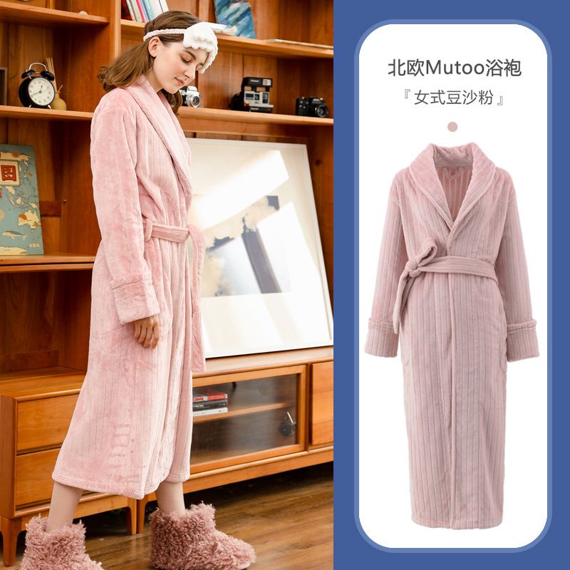 Otoño e Invierno coral polar pareja camisón de los hombres Albornoz de franela pijamas extendidos engrosada INVIERNO DE LAS MUJERES forradas de lana