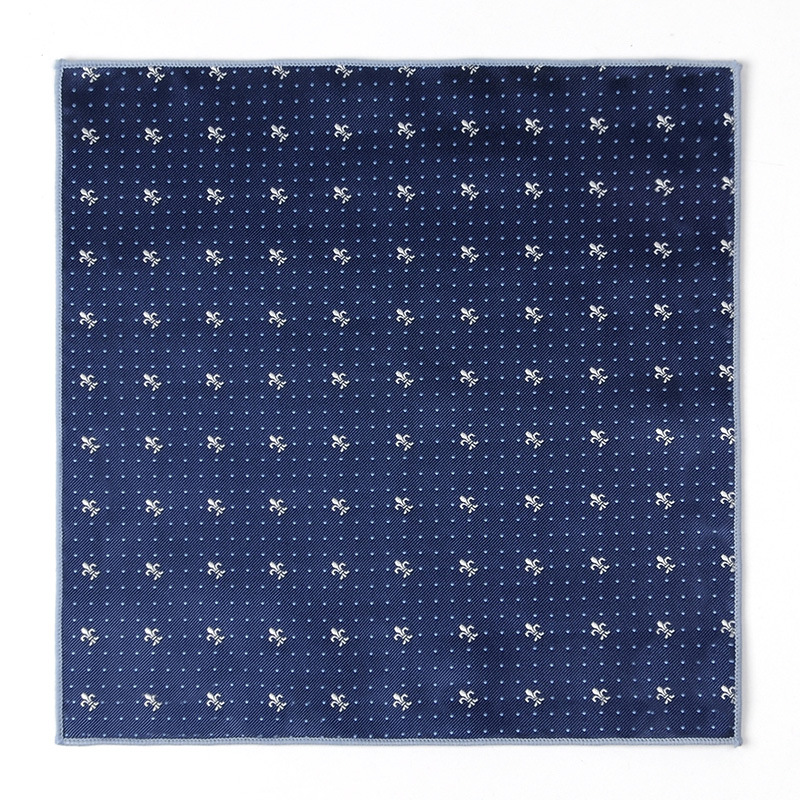 Corbata de hombre bufanda cuadrada pequeña al por mayor moda coreana de todo fósforo tendencia retro bordado patrón traje bufanda de bolsillo