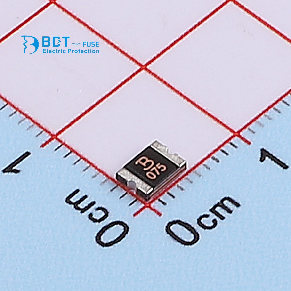 1812贴片自恢复保险丝6V8V13V16V24V33V 0.75ABDT宝电通1812-075