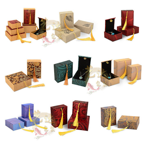 Retro linen tassel jewelry box jewelry packaging brocade jade bracelet box bracelet necklace pendant box manufacturer wholesale