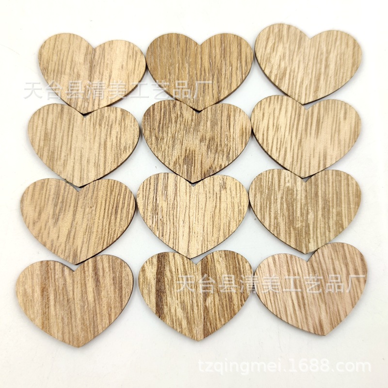 42*30mm retro madera de paulownia corazón de melocotón botón de madera adornos colgantes decorativos accesorios de corazón de melocotón 100 piezas por paquete