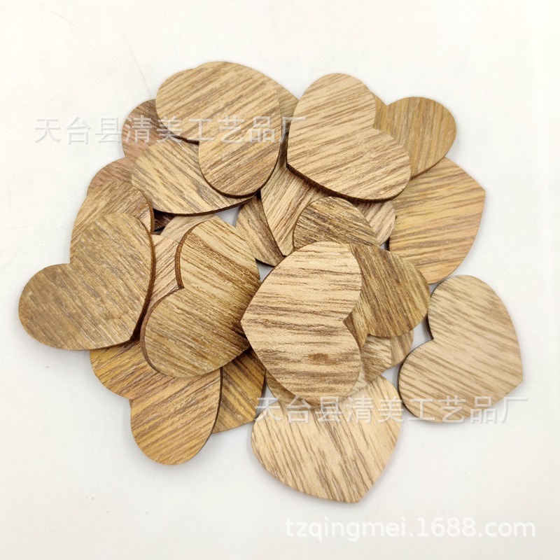 42*30mm retro madera de paulownia corazón de melocotón botón de madera adornos colgantes decorativos accesorios de corazón de melocotón 100 piezas por paquete