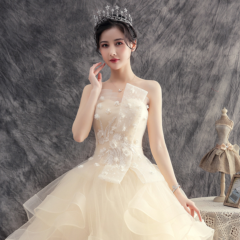 Nuevo vestido de novia estilo bosque color champán talla grande 2026 para novias pequeñas, vestido de novia de ensueño para fotografía de viajes.