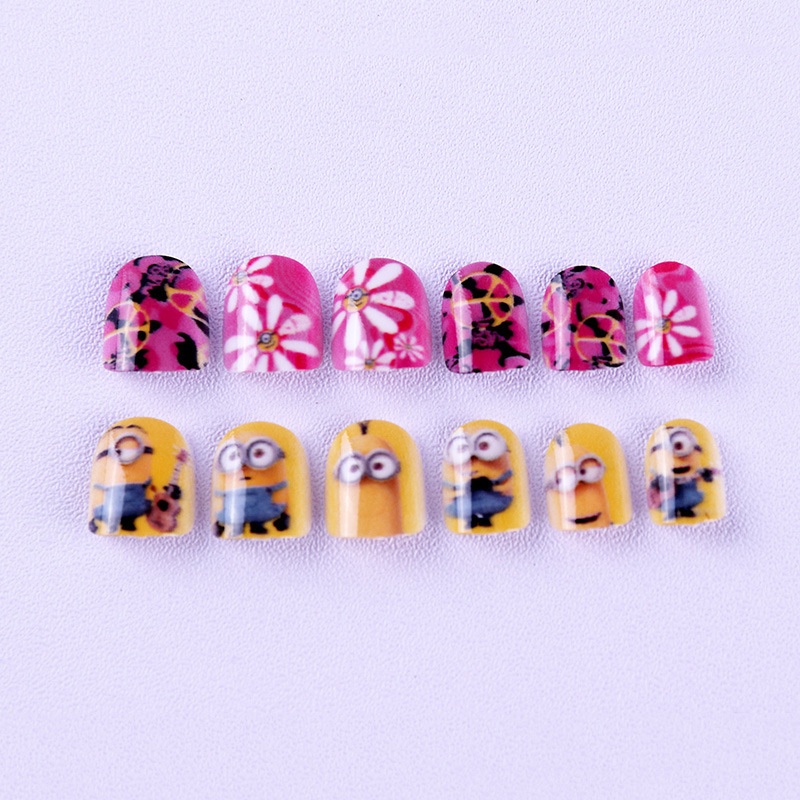 Nail Patches, Short Manicure Patches, 12 Pieces of Cartoon Pattern Kidsren's Fake Nails, French Manicure Patches