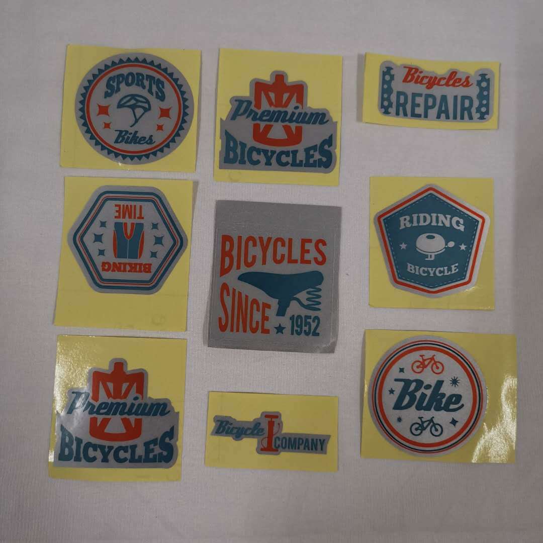 工厂供应儿童自行车平衡车安全警示贴用反光贴纸 自粘胶PET反光贴