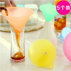 A1622 Transparent Candy Color Large Funnel 5-Pack Home Use Soy Sauce 5-Pack Colored Funnel