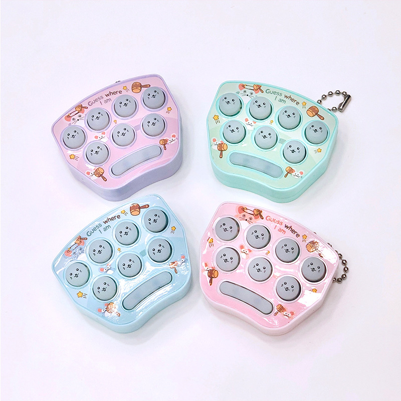 Lindo mini portátil topo juguete máquina de juego llavero lindo dibujos animados creativo función regalo adornos