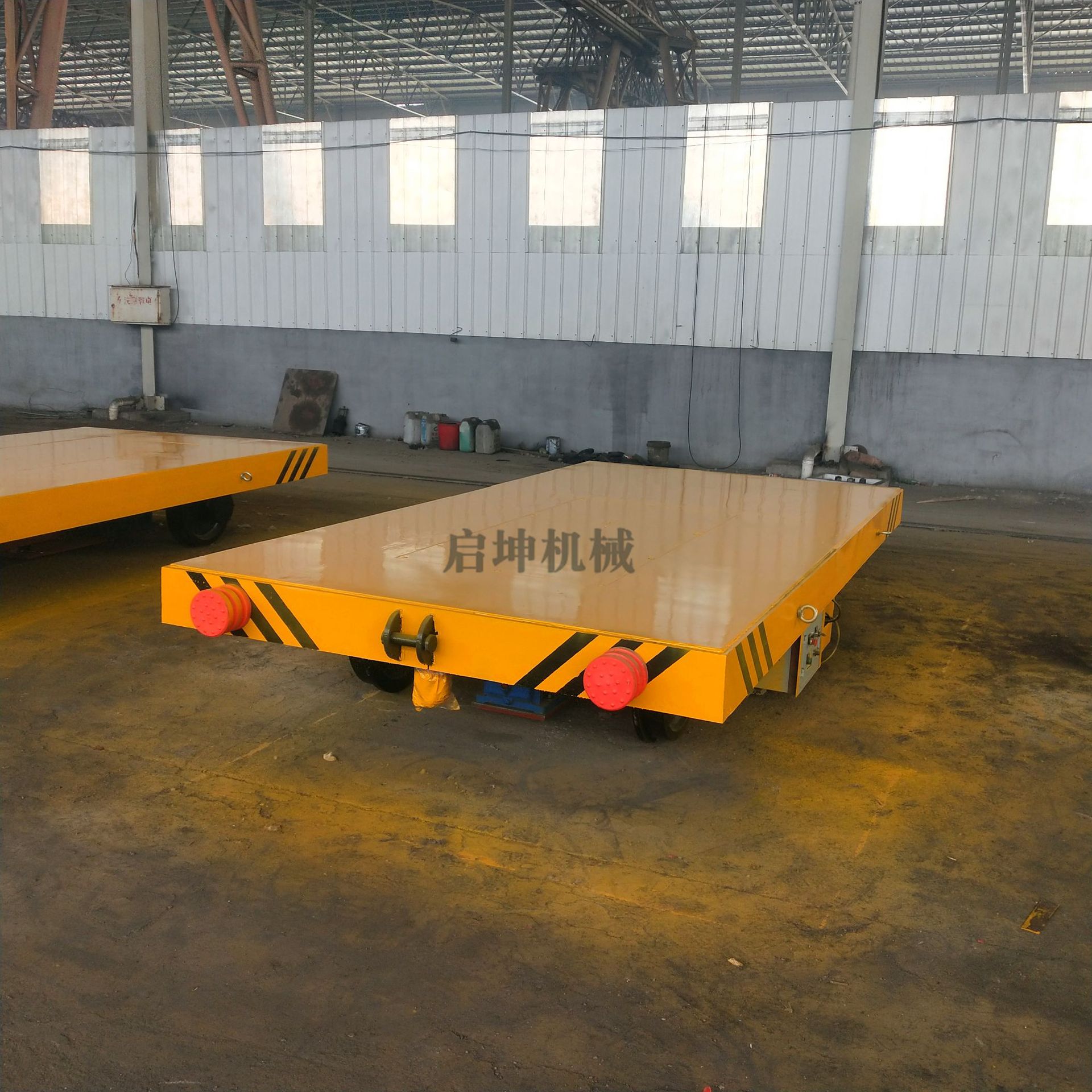 销售工业车间过跨轨道电动平车 TB蓄电池牵引电动平板车转运车