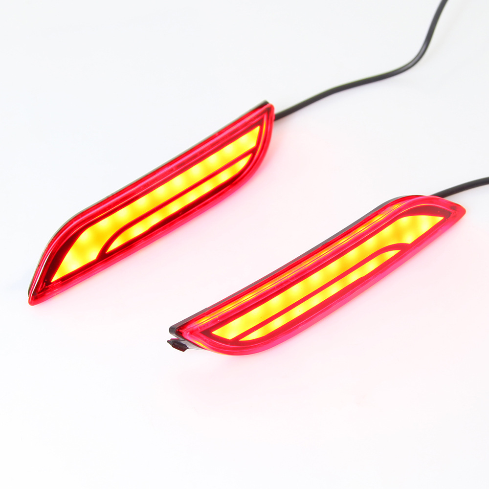 Adecuado para Toyota Camry trasero parachoques luz 18 Camry luz de advertencia modificada luz de freno LED trasera