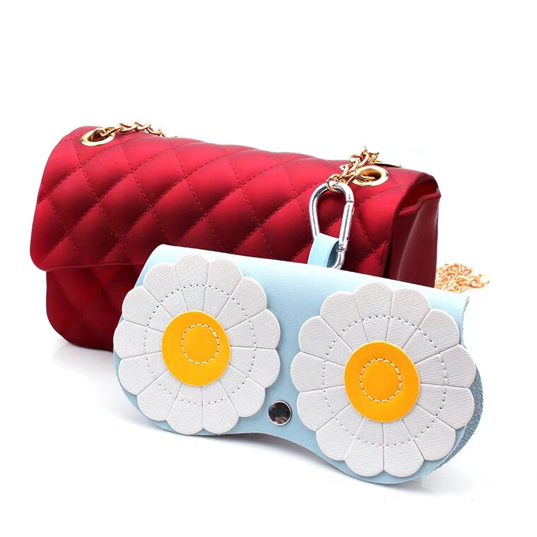 Douyin Portable Glasses Bag Ins Glasses Bag Women's Sun Eye Box Sunglasses Protective Cover Portable Storage Hanging Bag Douyin Portable Glasses Bag Ins Glasses Bag Women's Sun Eye Box Sunglasses Protective Cover Portable Storage Hanging Bag