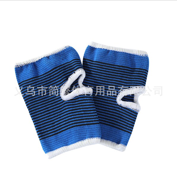 sports gloves