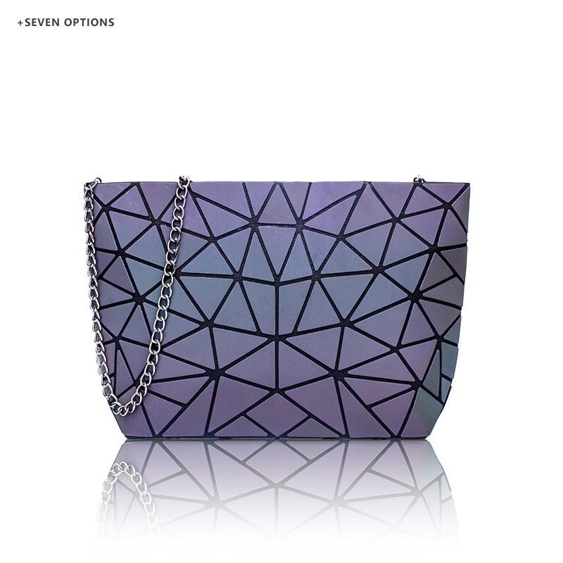 Bag 2025 New Model Quilted Shoulder Bag Fashionable Luminous Small Bag Korean Style Trendy Versatile Chain Crossbody Bag for Women Ins