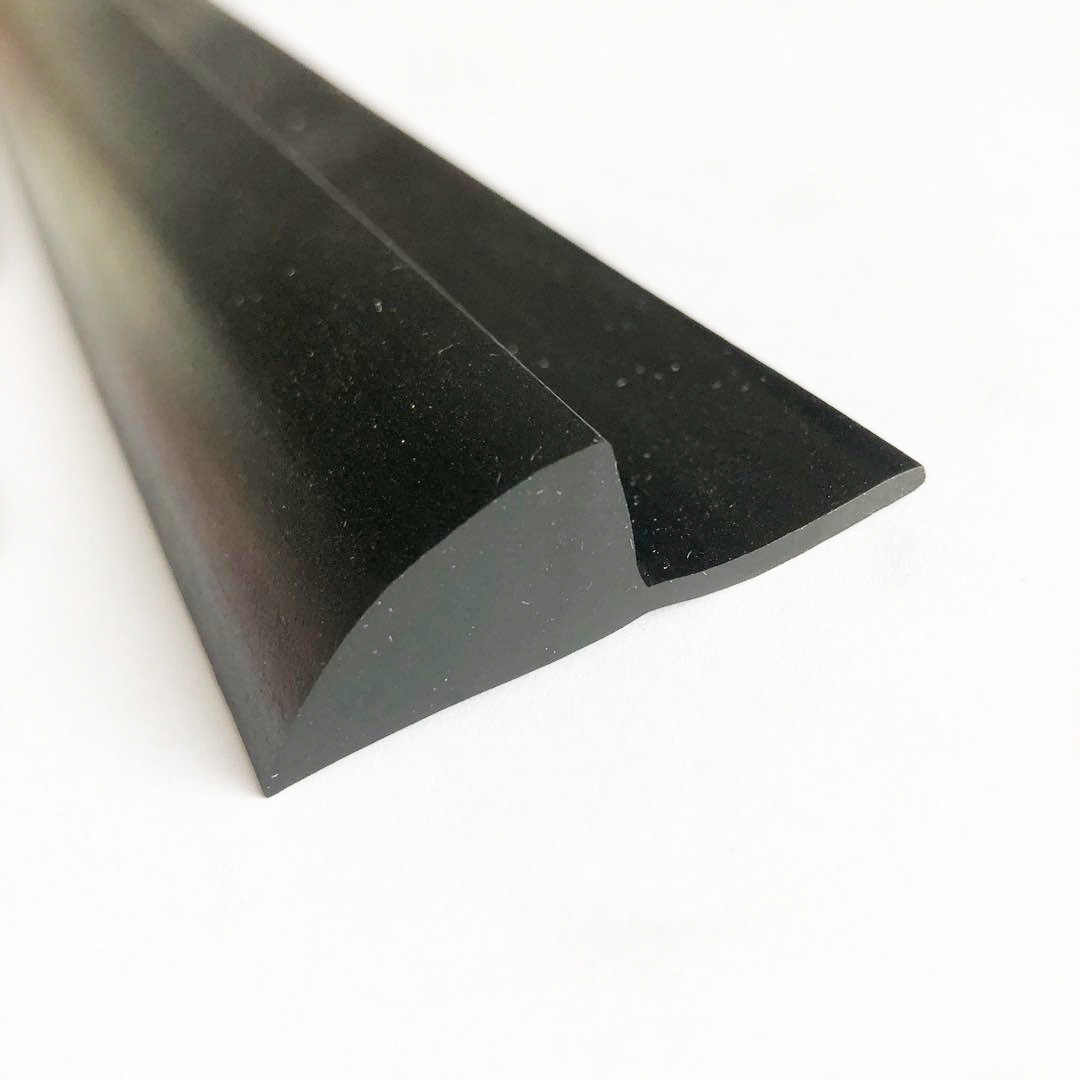 厂家供应宾馆地毯压边条收边条地毯橡胶收口条