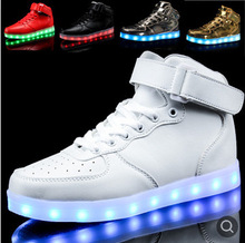 韩版男女灯鞋七彩发光板鞋荧光运动鞋休闲板鞋高帮情侣LED发光鞋