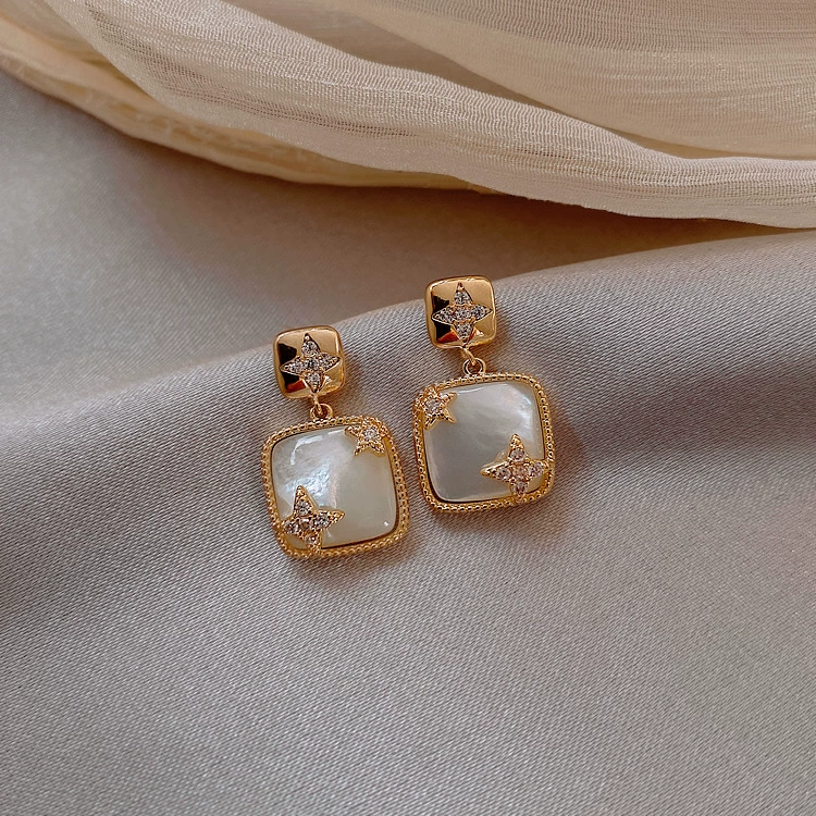 Серьги (Баою) серебряная игла с кошачьим глазом, цветочные дизайны, несколько стилей, высокое качество