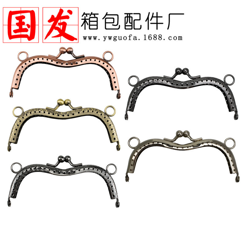 11cm M-shaped oro diy accesorios de bolso de cambio de mano pequeña caja de ojos oro de boca