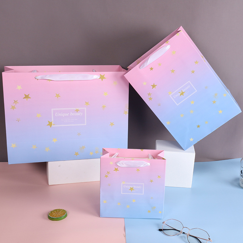 Nueva bolsa de regalo de gradiente pequeña bolsa de asas fresca bolsa de embalaje de regalo de cumpleaños cosmética bolsa de papel horizontal