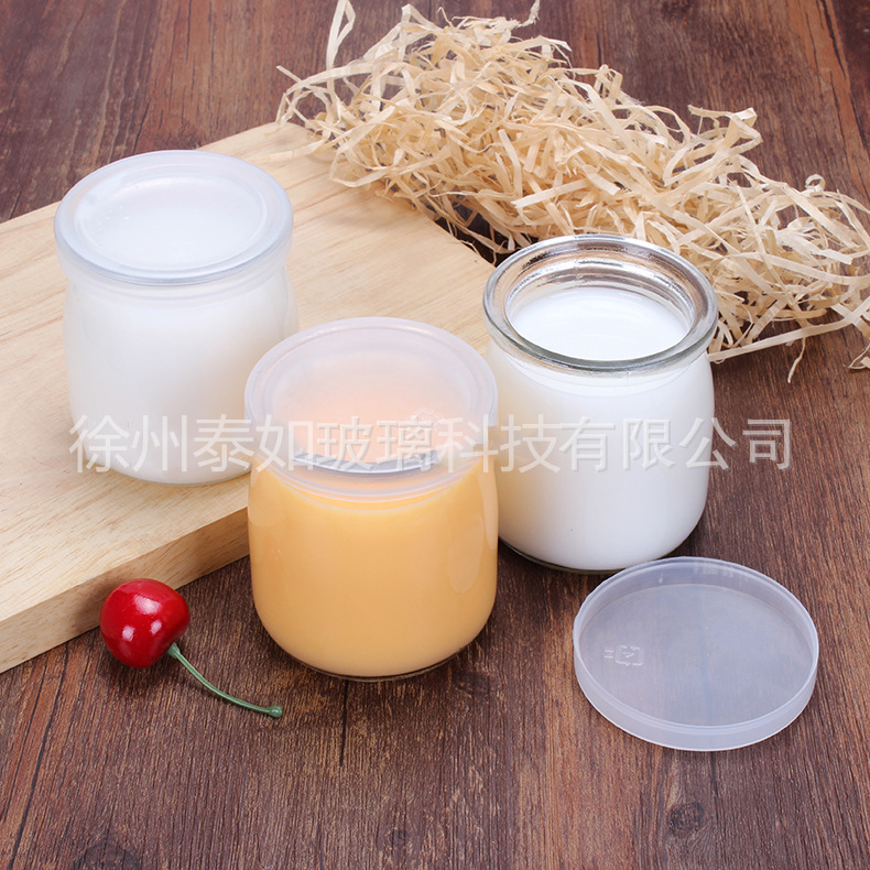 Botella de pudín al por mayor 150ml botella de vidrio botella de mousse de yogur hogar de alta temperatura molde de hornear jalea taza de leche