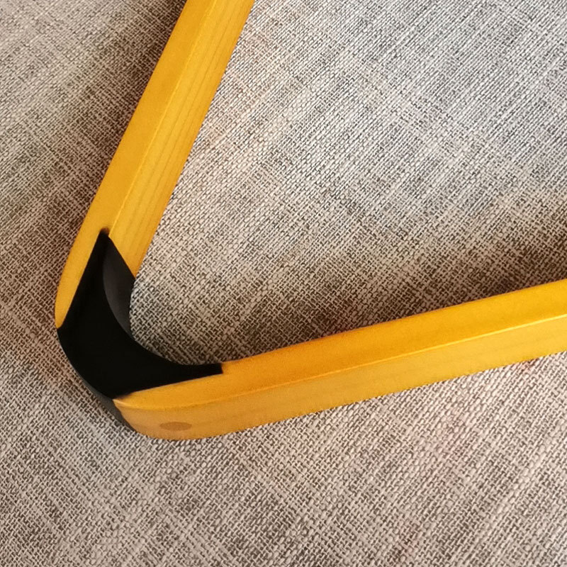 Suministrado directamente por el fabricante, exclusivamente para ventas transfronterizas, rack triangular negro de alta calidad de 57.2 mm para tacos de billar, accesorios de billar, suministros de billar.