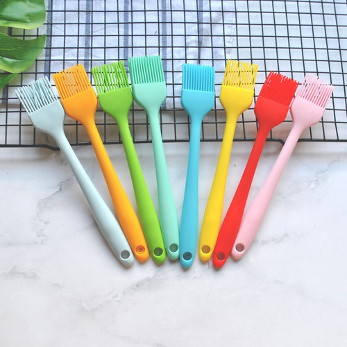 Hot selling factory direct selling egg liquid brush baking tools lint-free barbecue small silicone oil brush baking brush