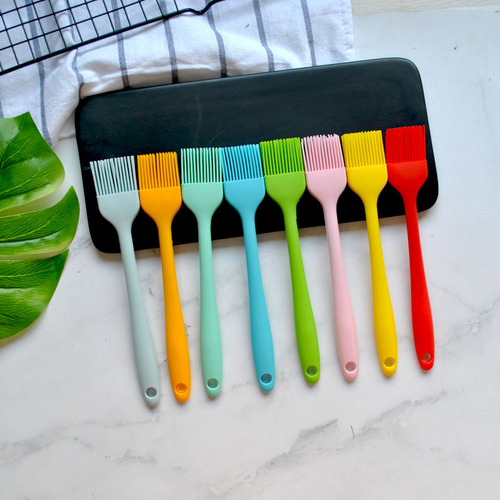 Hot selling factory direct selling egg liquid brush baking tools lint-free barbecue small silicone oil brush baking brush
