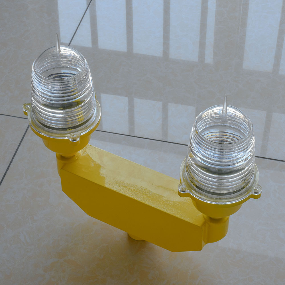 提供余姚高档精密太阳能低光强障碍灯注塑模具