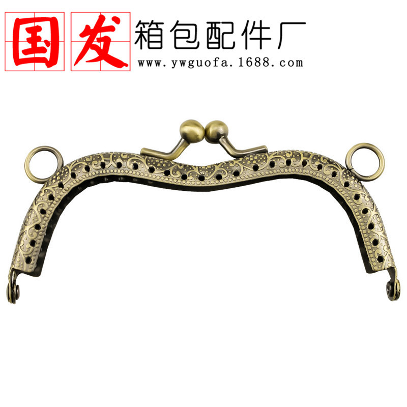 11cm M-shaped oro diy accesorios de bolso de cambio de mano pequeña caja de ojos oro de boca