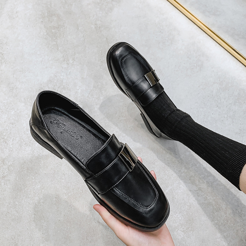 Flat small leather shoes women's square toe 2022 autumn new low heel casual loafers soft leather work shoes