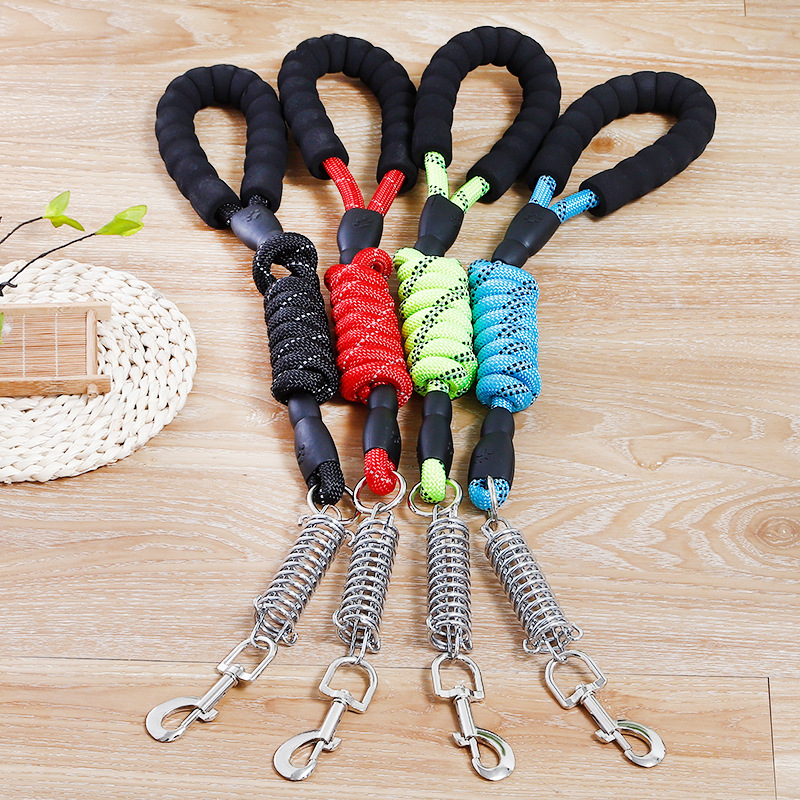 EVA reflectante buffer a prueba de explosiones suministros para mascotas cuerda de tracción de primavera cuerda redonda correa de tracción para mascotas ventas directas de fábrica