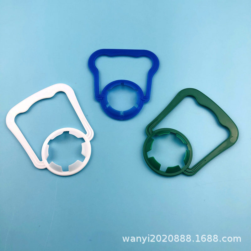 厂家供应塑料提手扣28口径1.5L塑料单提矿泉水瓶提手单瓶提扣