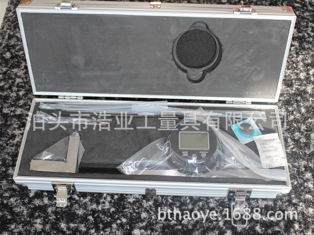 厂家生产 数显角度尺 电子角度尺  1×360°