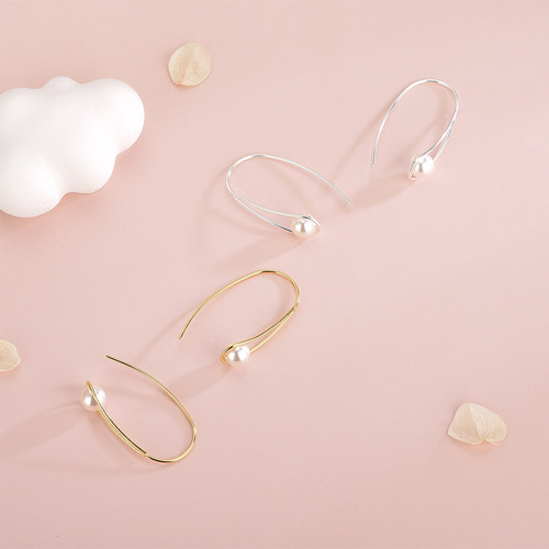 Under the Banyan Tree S925 silver hollow drop-shaped ear hooks with artificial shell beads, feminine design, one-piece generation earrings