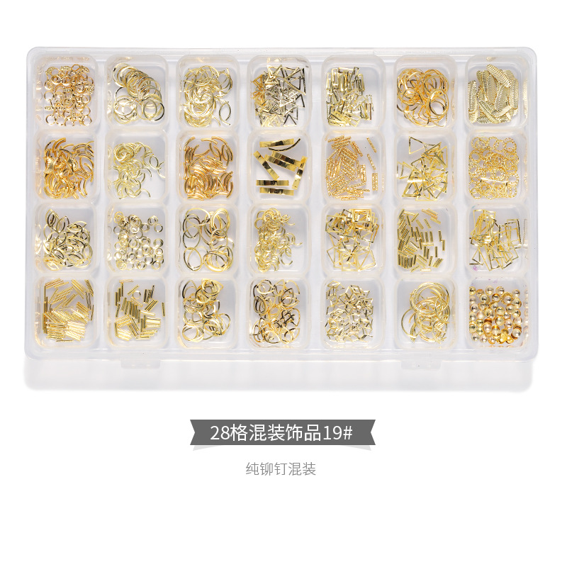28 joyas de manicura mezcladas, perlas de acero, remaches de estrellas y lunas, conchas de metal, papel de oro y plata, accesorios de uñas, cristal