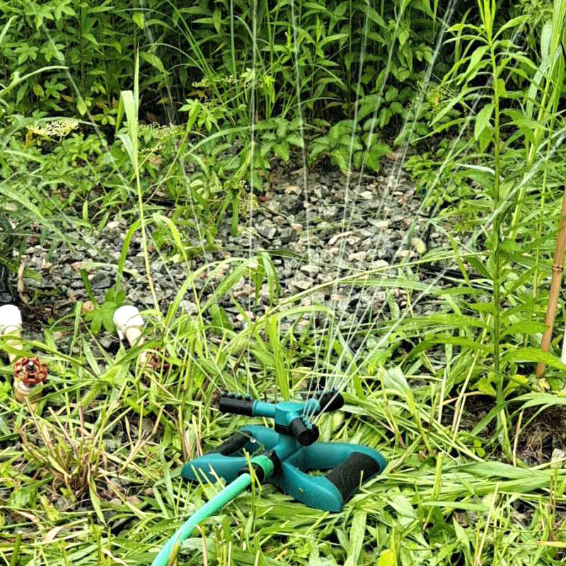 360 grados rociadores rotativos totalmente automáticos rociadores de agua para riego de vivero rociadores de tres puntas en serie sin impuestos